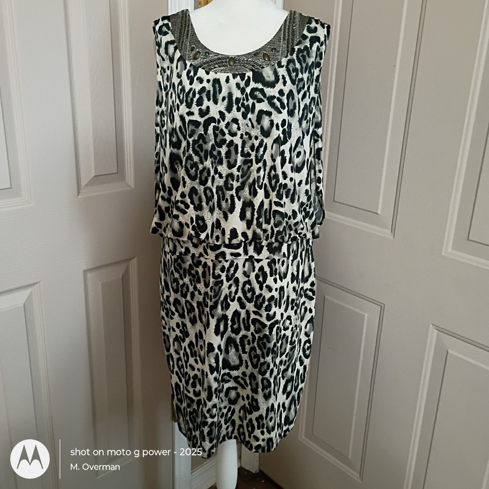 Dressbarn Collection gray and black leopard sleeveles blouson beaded neckline.